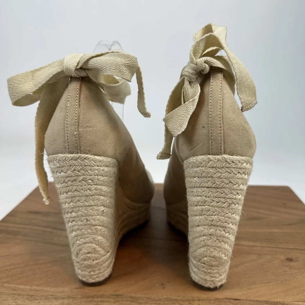 Jessica Simpson size standard