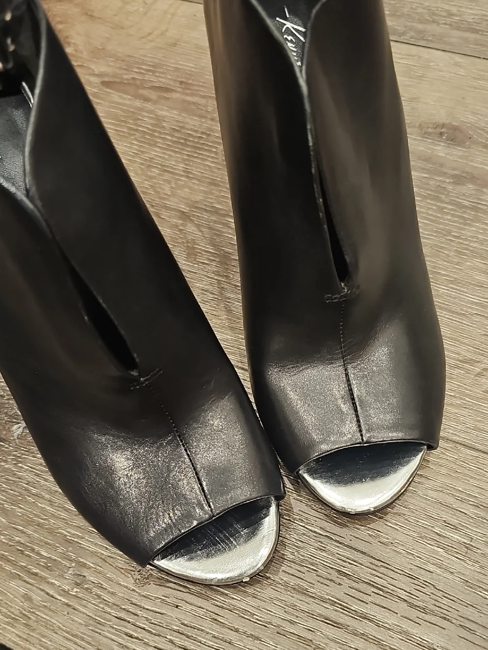 Kenneth Cole new poshmark