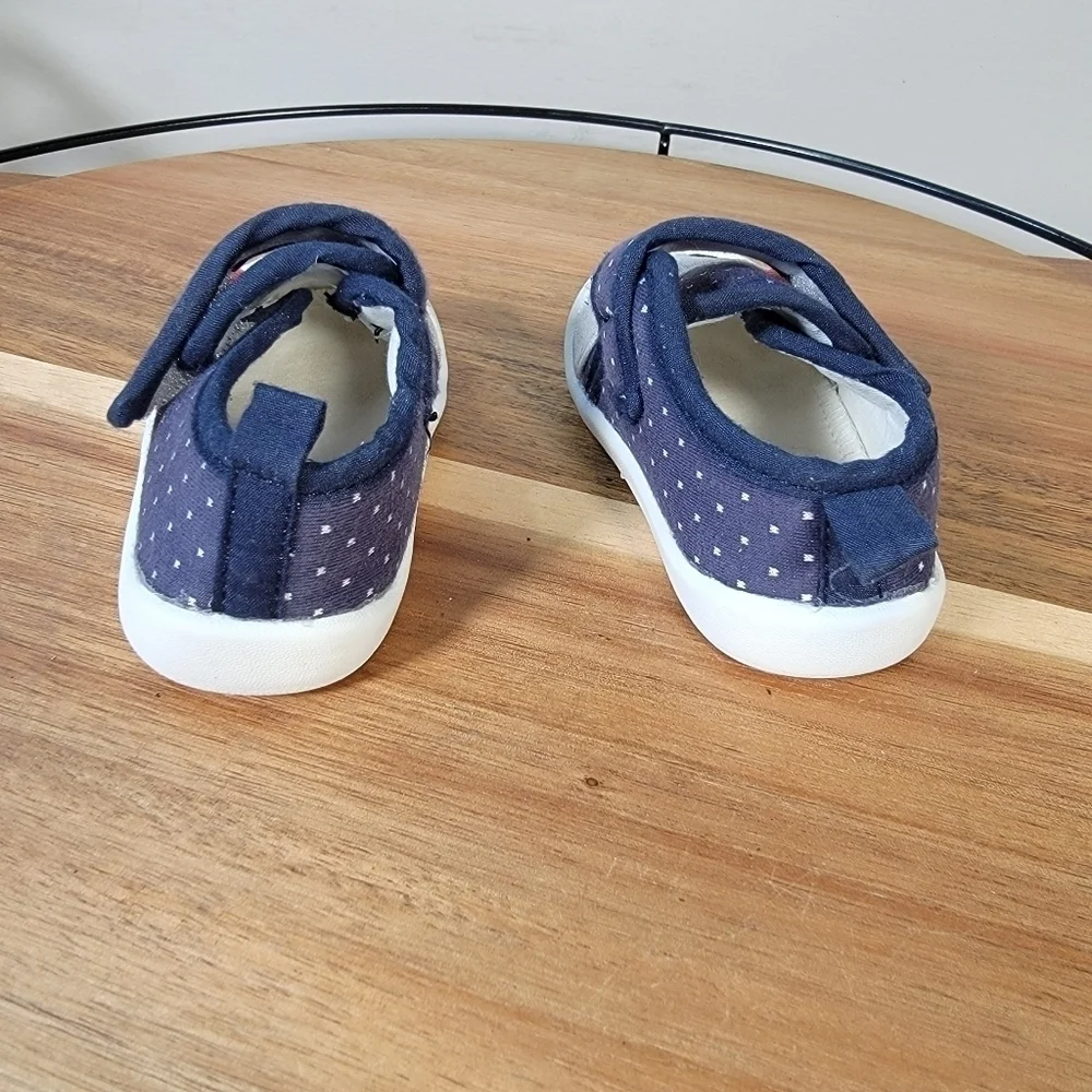Xiaoliubao adorable blue