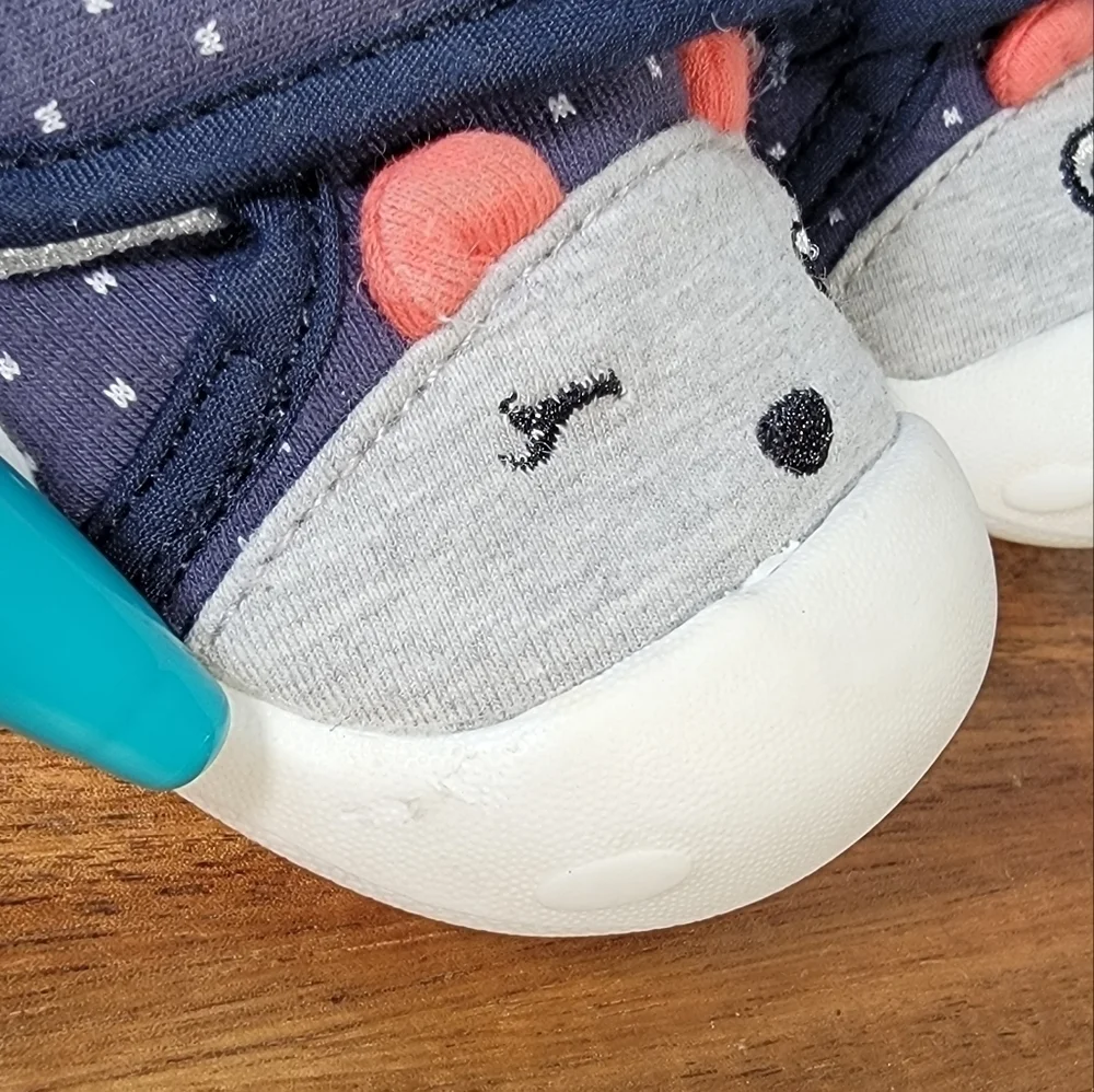 Xiaoliubao adorable blue