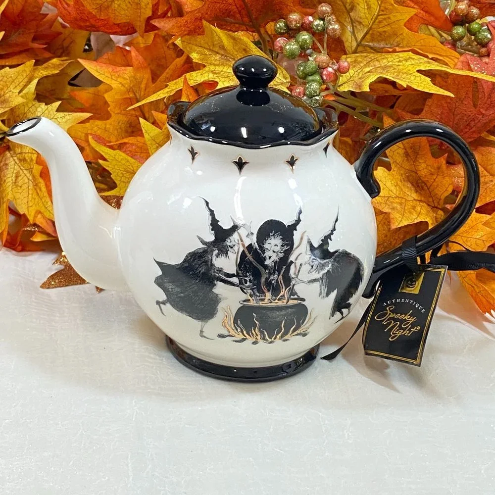 Potter’s Studio Witch’s Brew Halloween Teapot Witch Coven New Decor Spooky Night