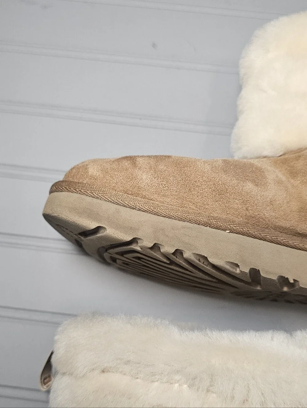 UGG women fluff