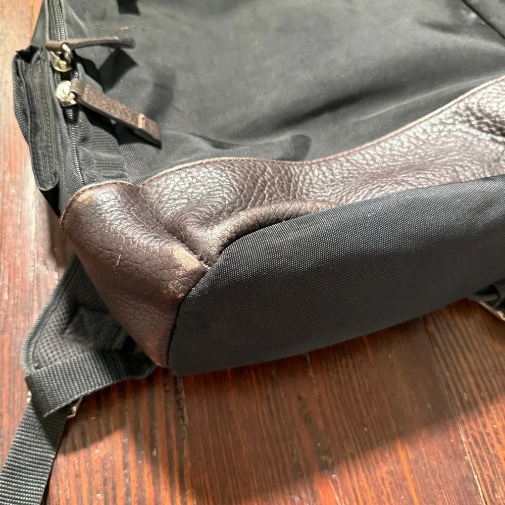 Kenneth Cole item good