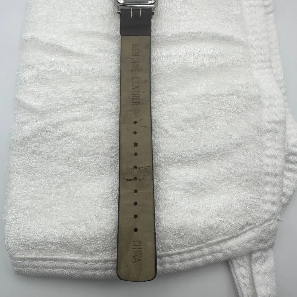 Avenue 9 watch details