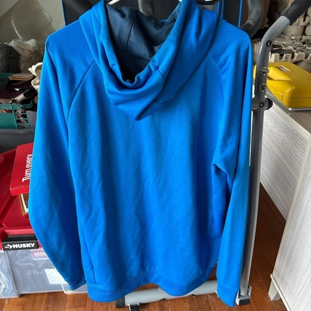 The North Face logo see