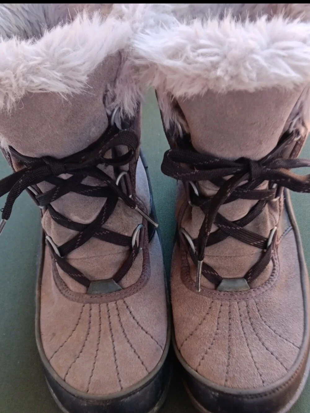 Sorel durable warm