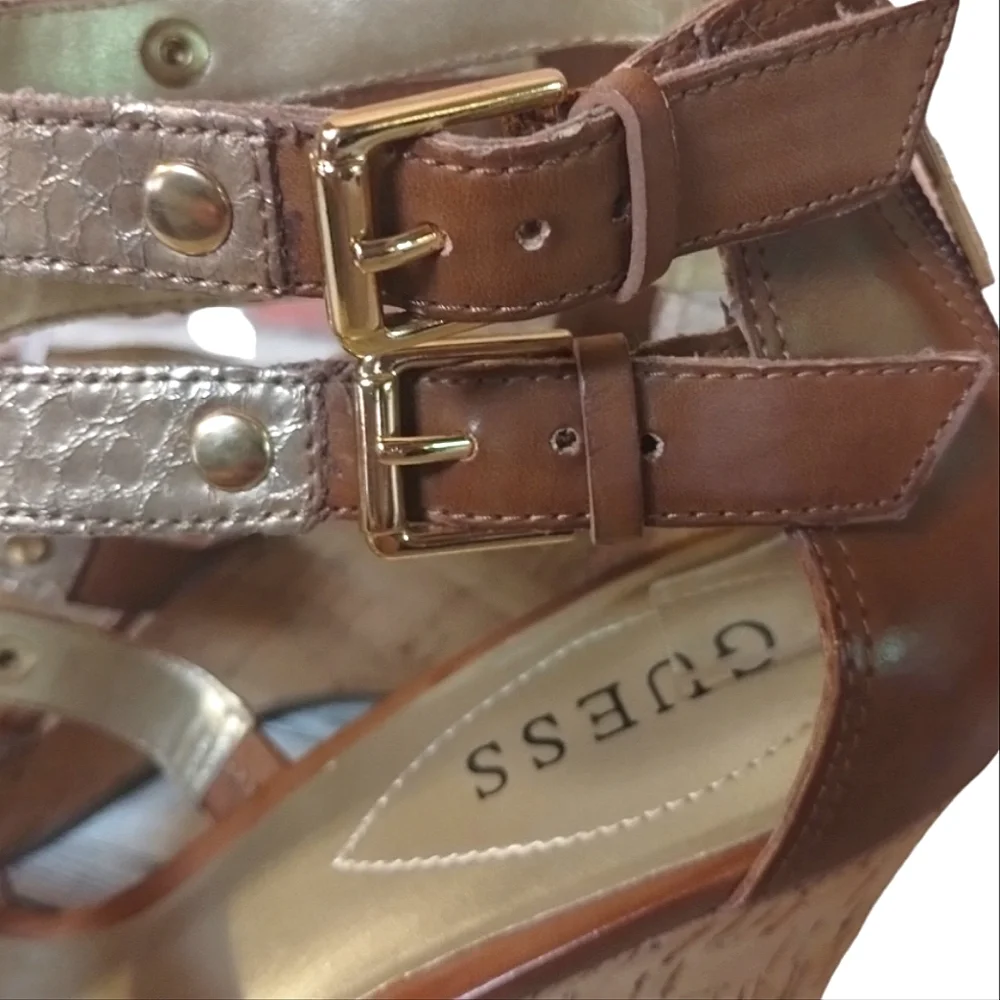 Guess gold tan