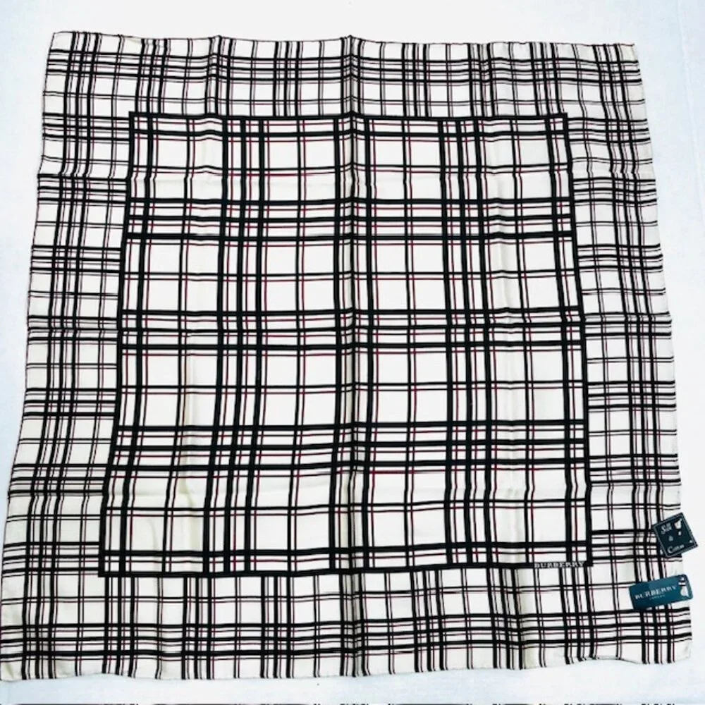 New Tag Men/Women   Burberry  Bandana /MiniScarf 23