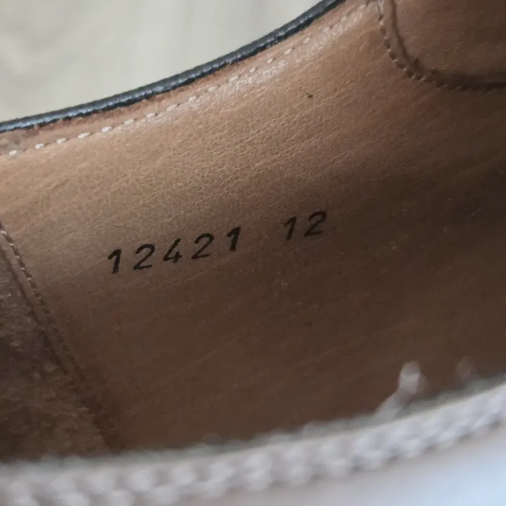 Magnanni grey leather