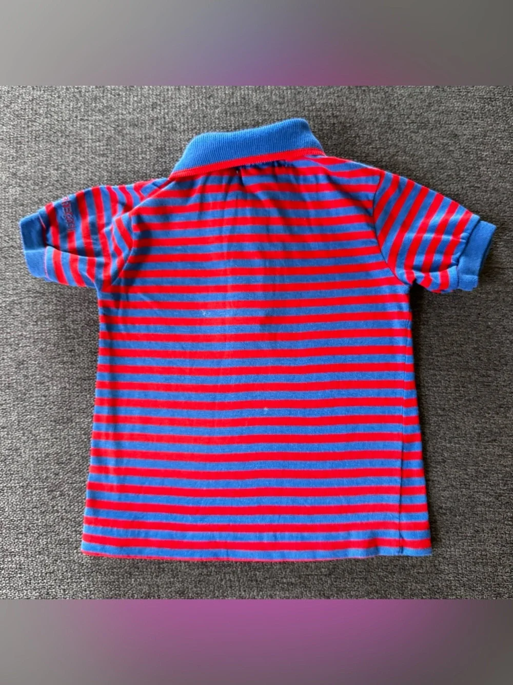OshKosh Bgosh check runs sleeve