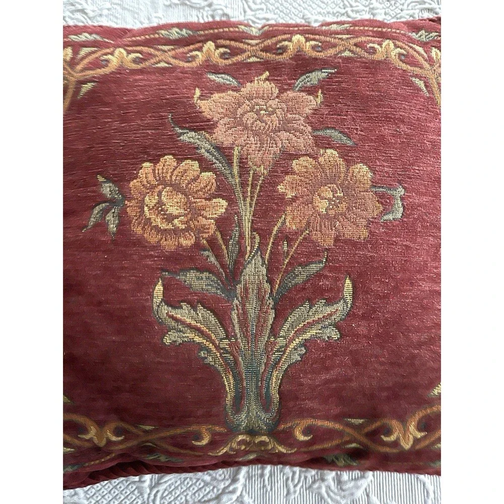 Unbranded floral tapestry