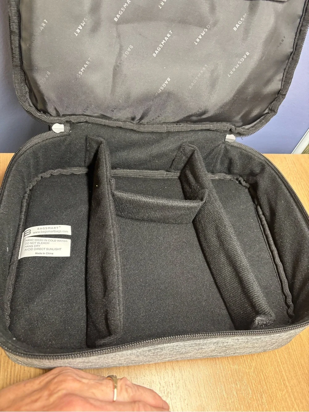 Bagsmart compact organizer