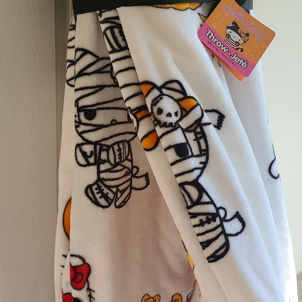 Hello Kitty new tags