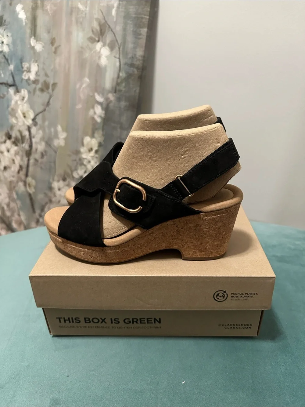 Clarks sleek crisscross