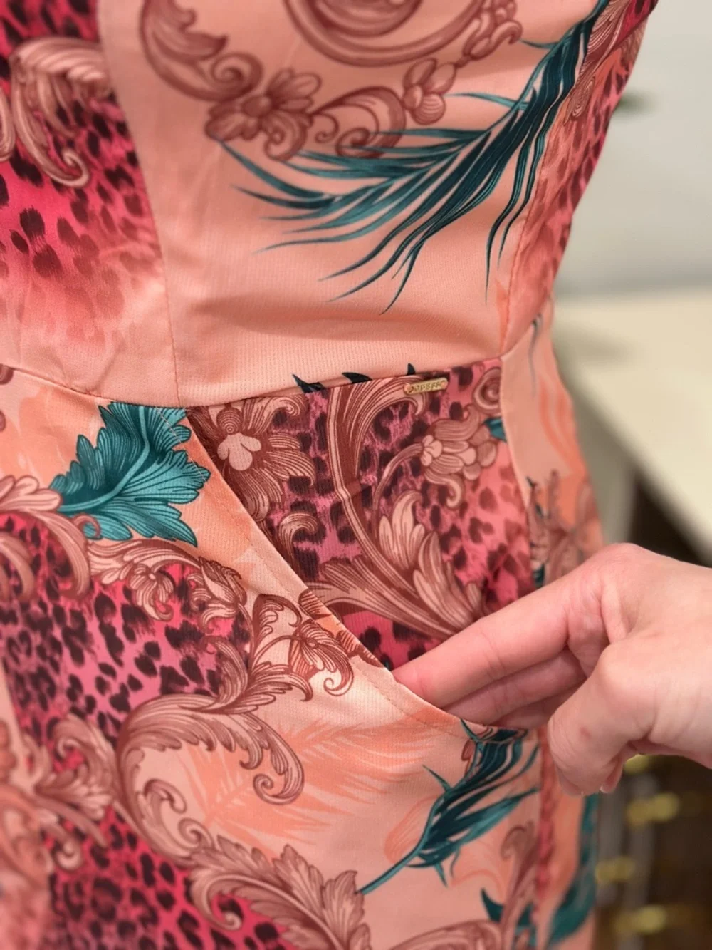 Guess stylish one