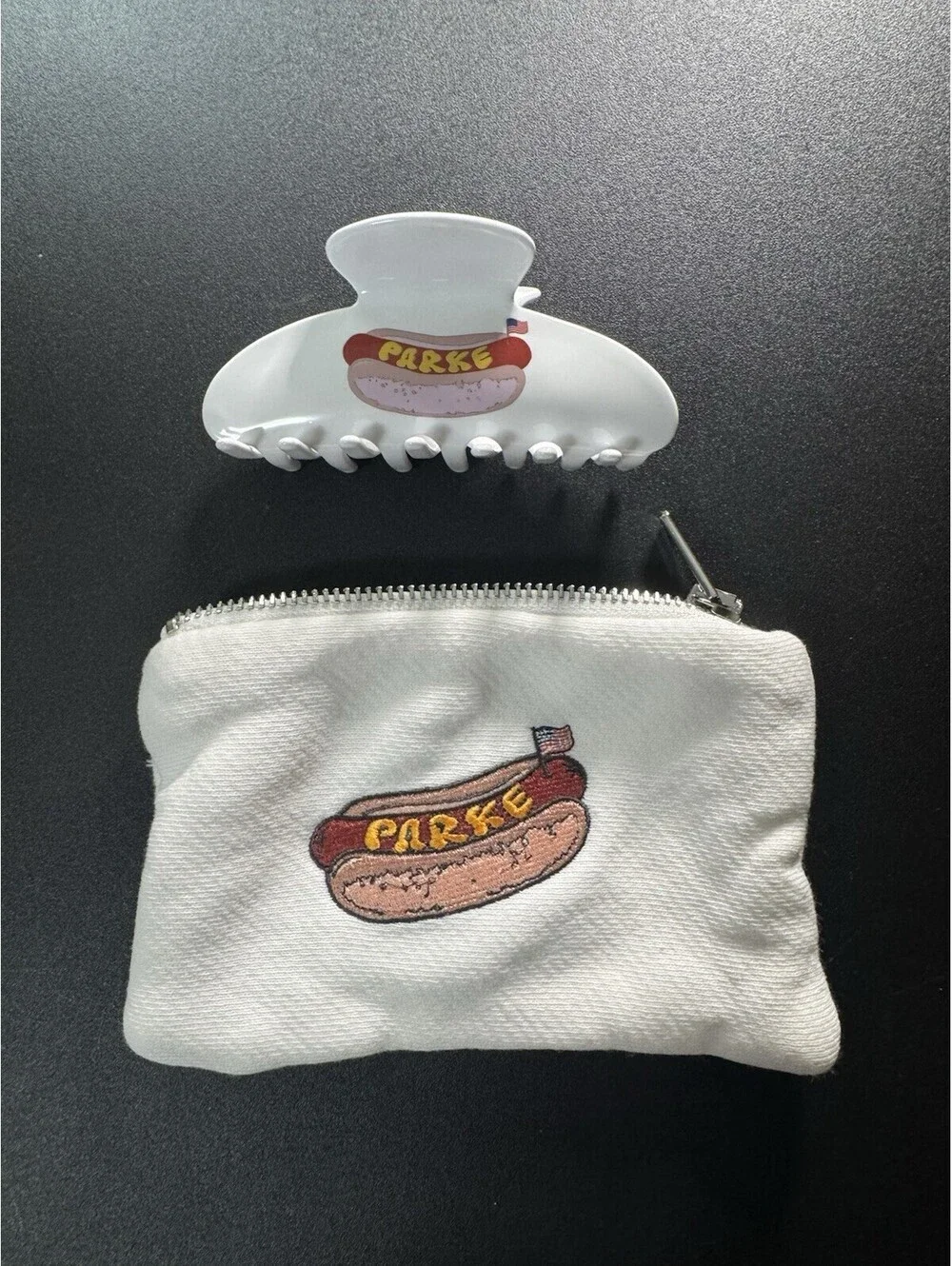 PARKE Hot Dog Claw Hair Clip + Embroidered Pouch Set White Novelty