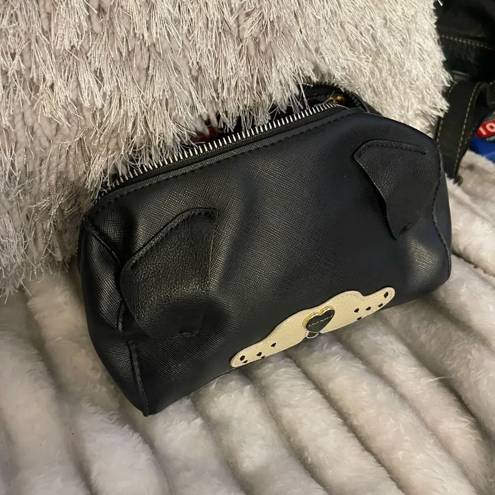 Betsey Johnson betsey johnson