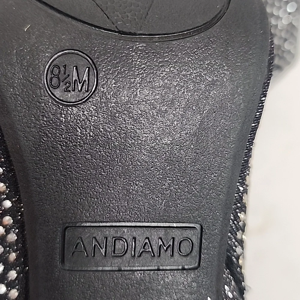 Andiamo step out