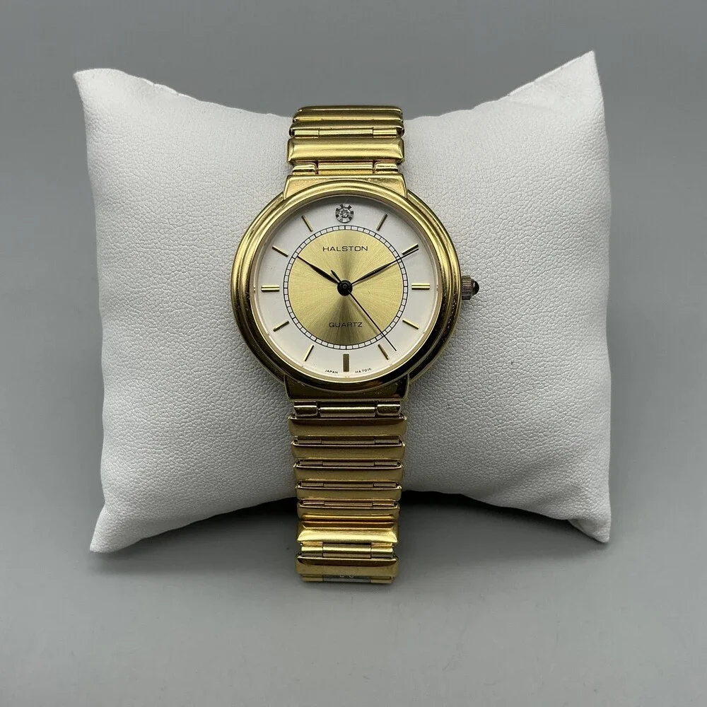 Halston Heritage see photos