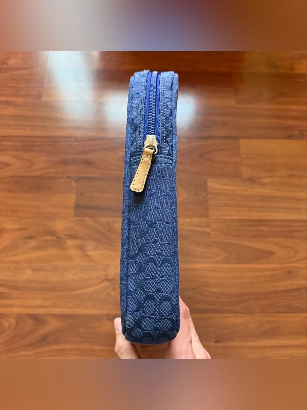Coach voyager signature