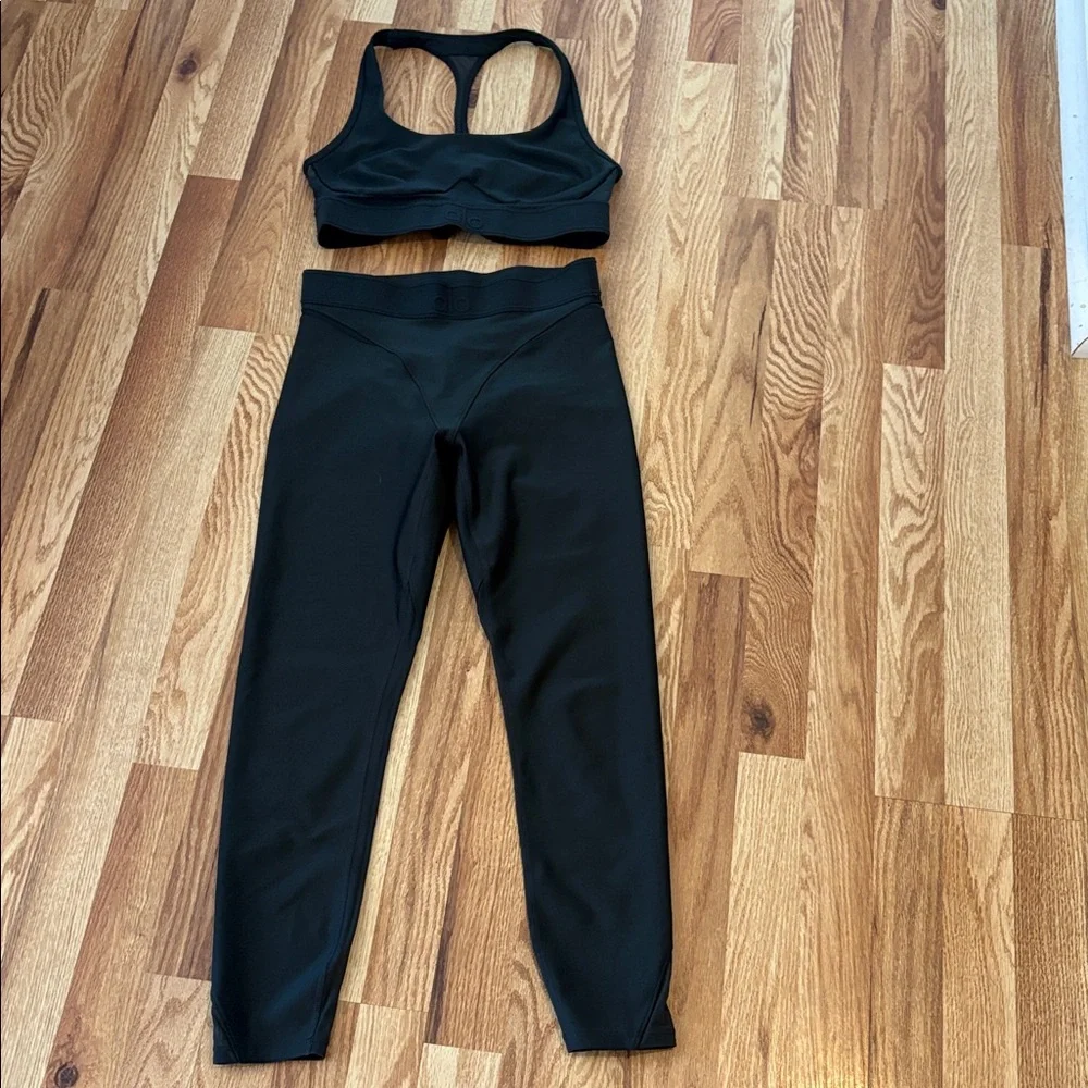 ALO Yoga sleek alo