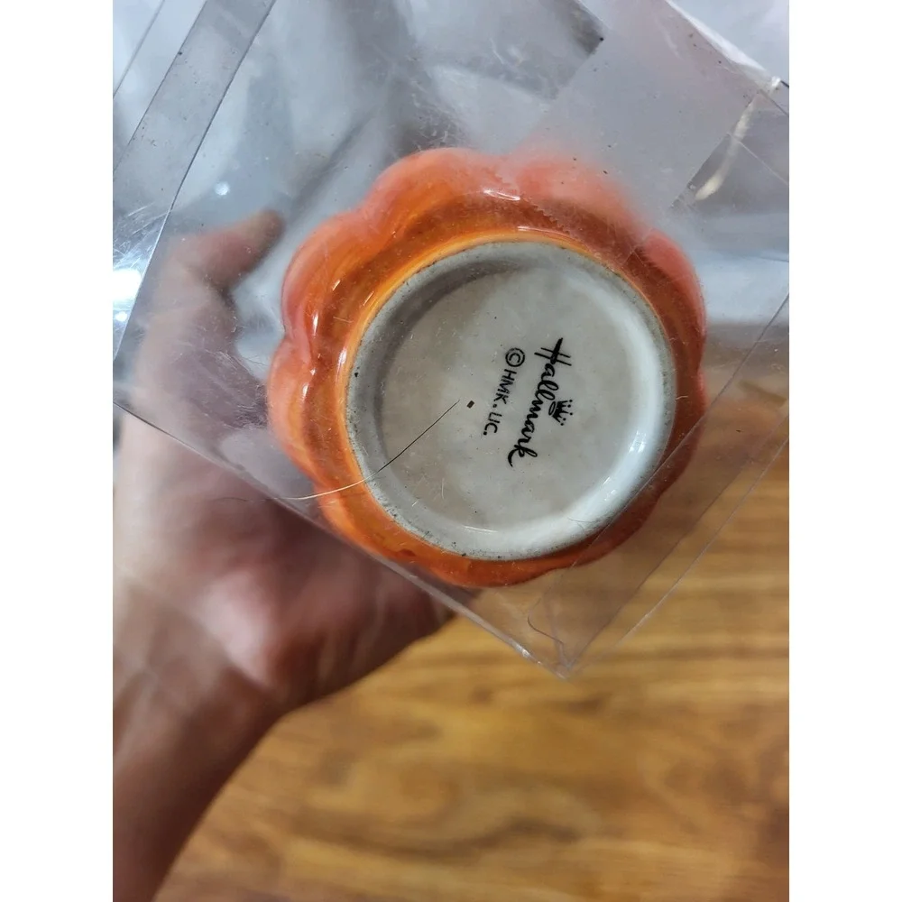 Hallmark vtge piece