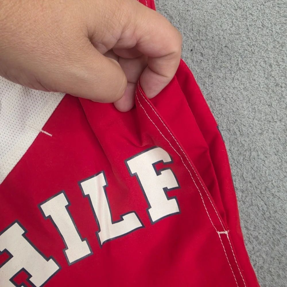 Tommy Hilfiger used discoloration