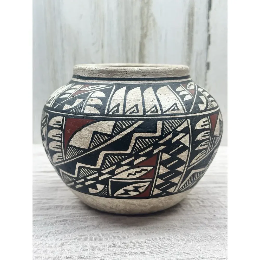 Polychrome Mexican Pottery Hand Thrown Vessel Red Black Tan Signed Mexico‎