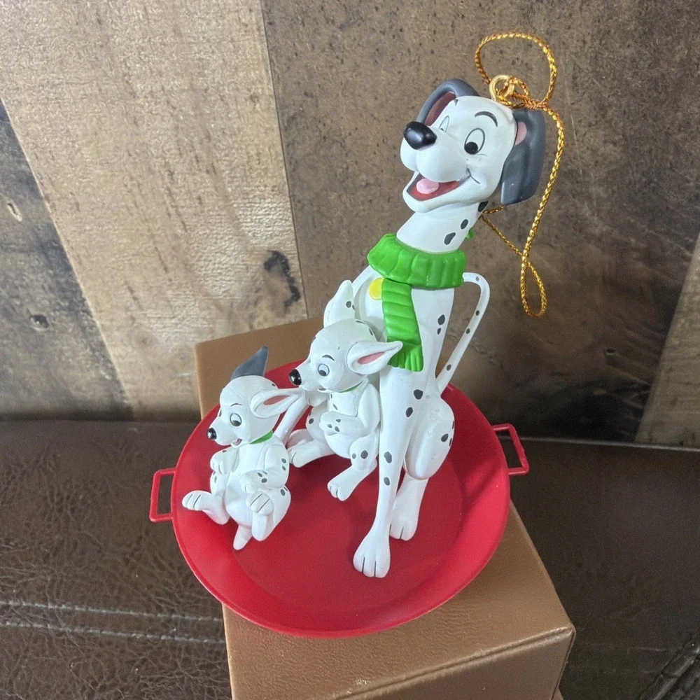 Disney this hand