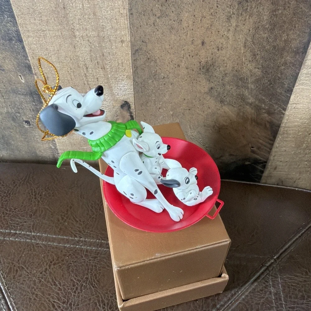 Disney this hand