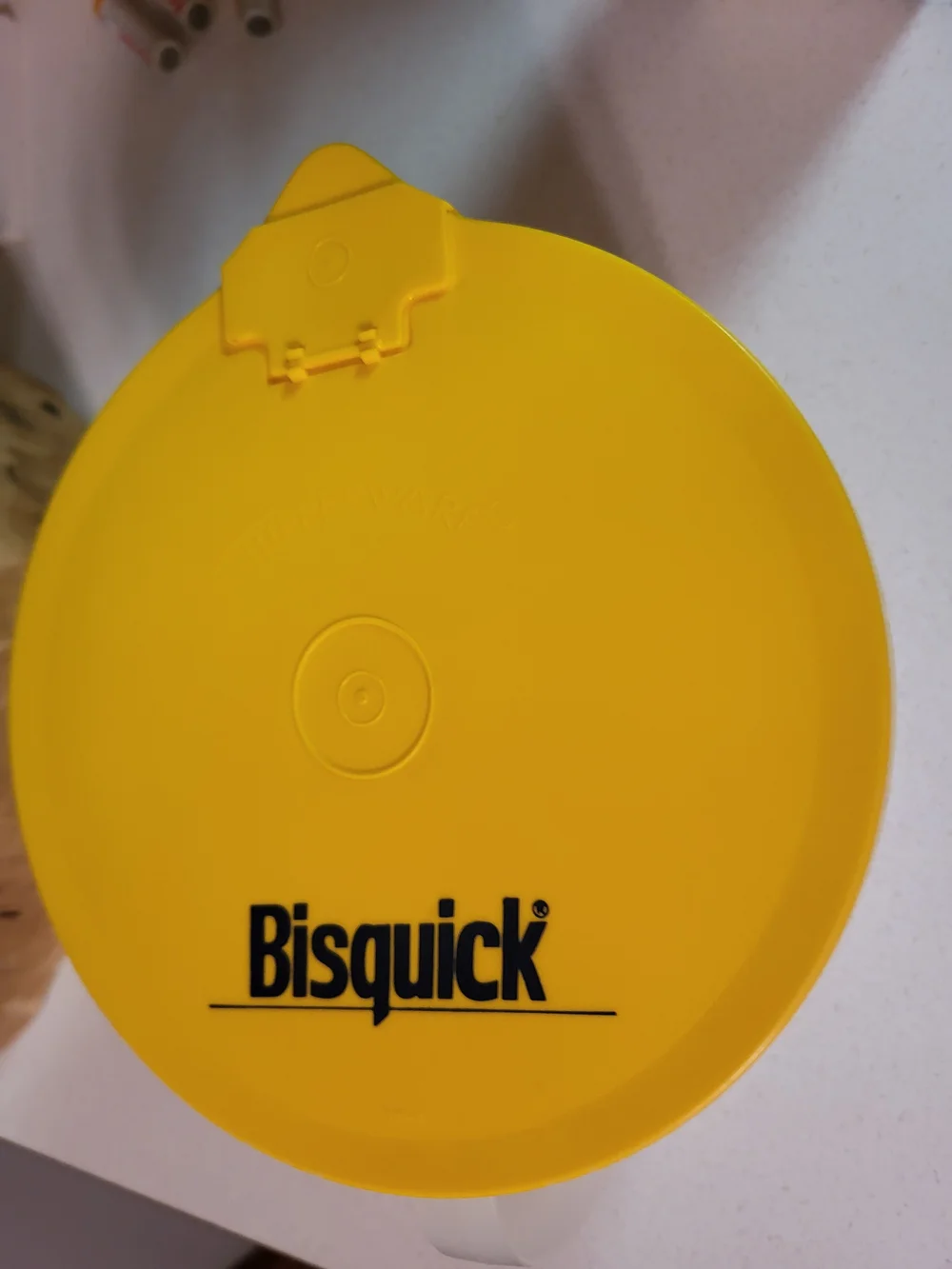 Tupperware vintage bisquick