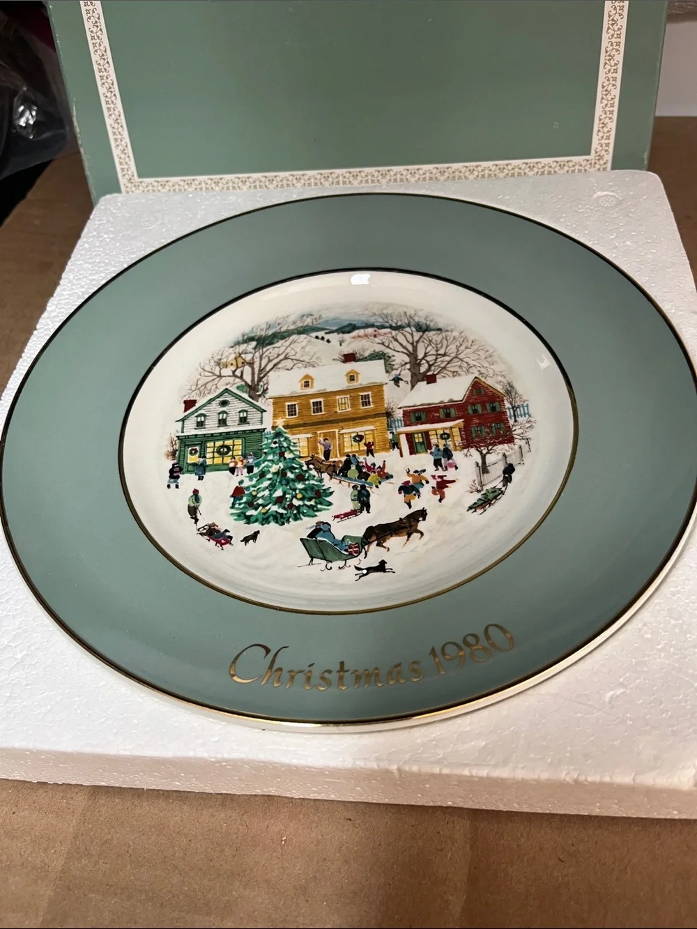 Avon decorative plate