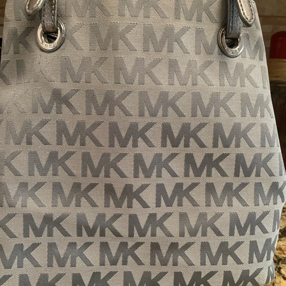 Michael Kors chic michael