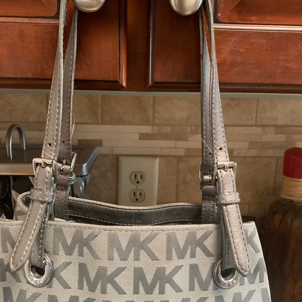 Michael Kors chic michael