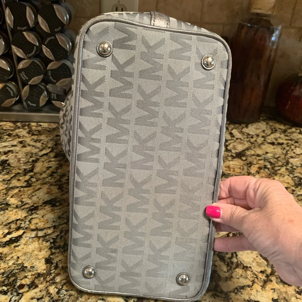 Michael Kors chic michael