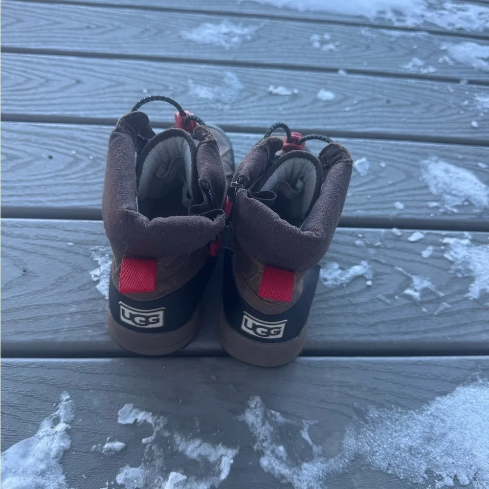 UGG authentic kids
