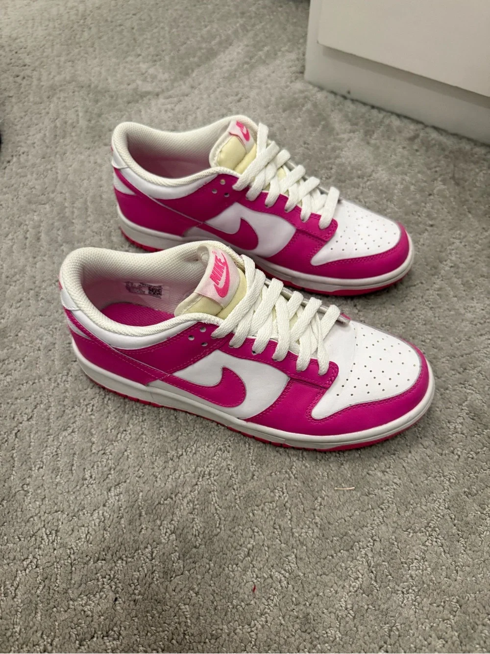 Nike kids low