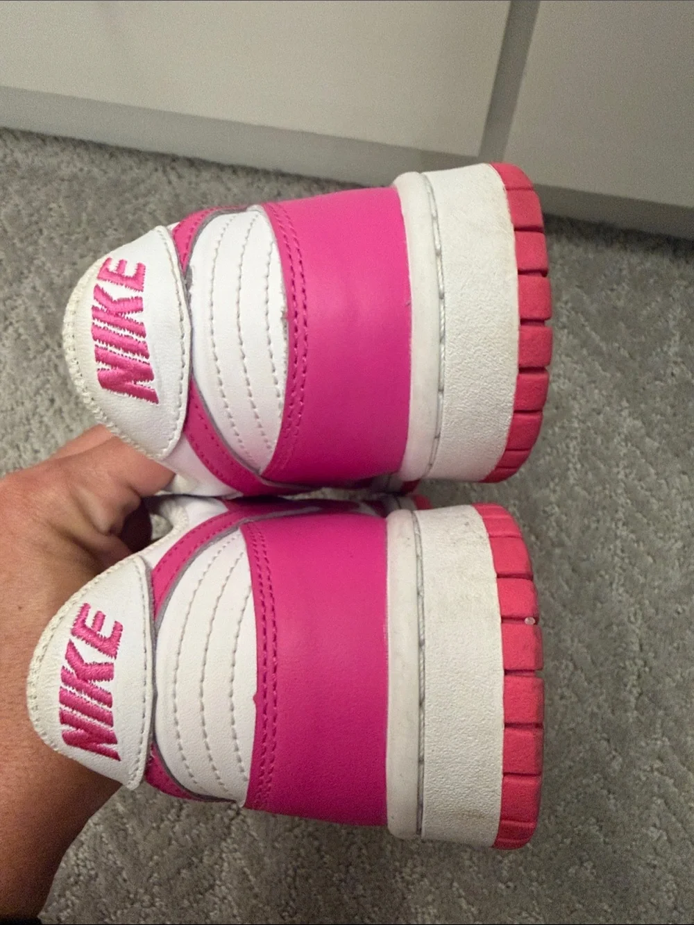 Nike kids low