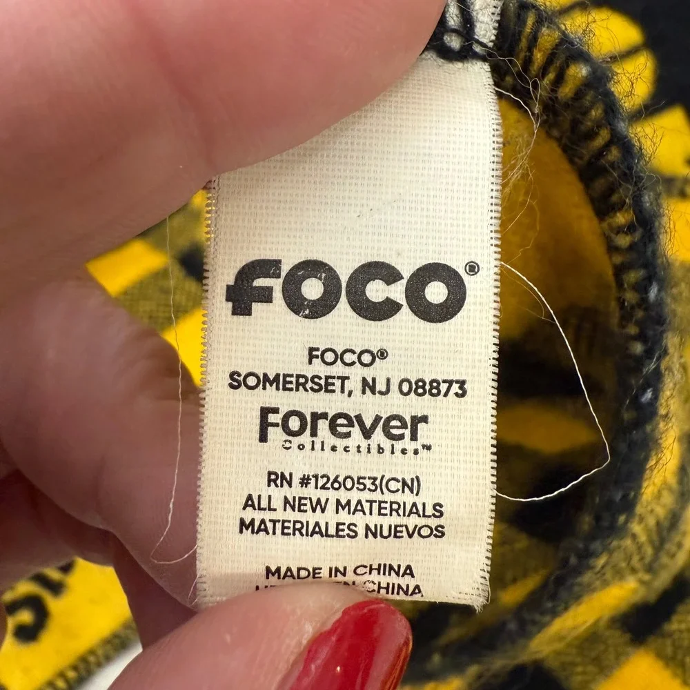 Foco lot scarves