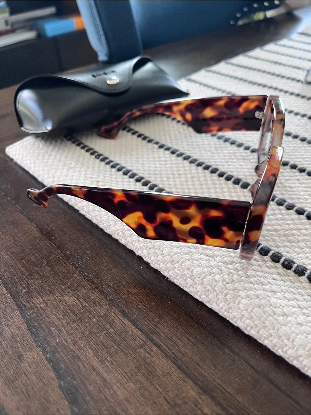 SHEIN stylish tortoiseshell
