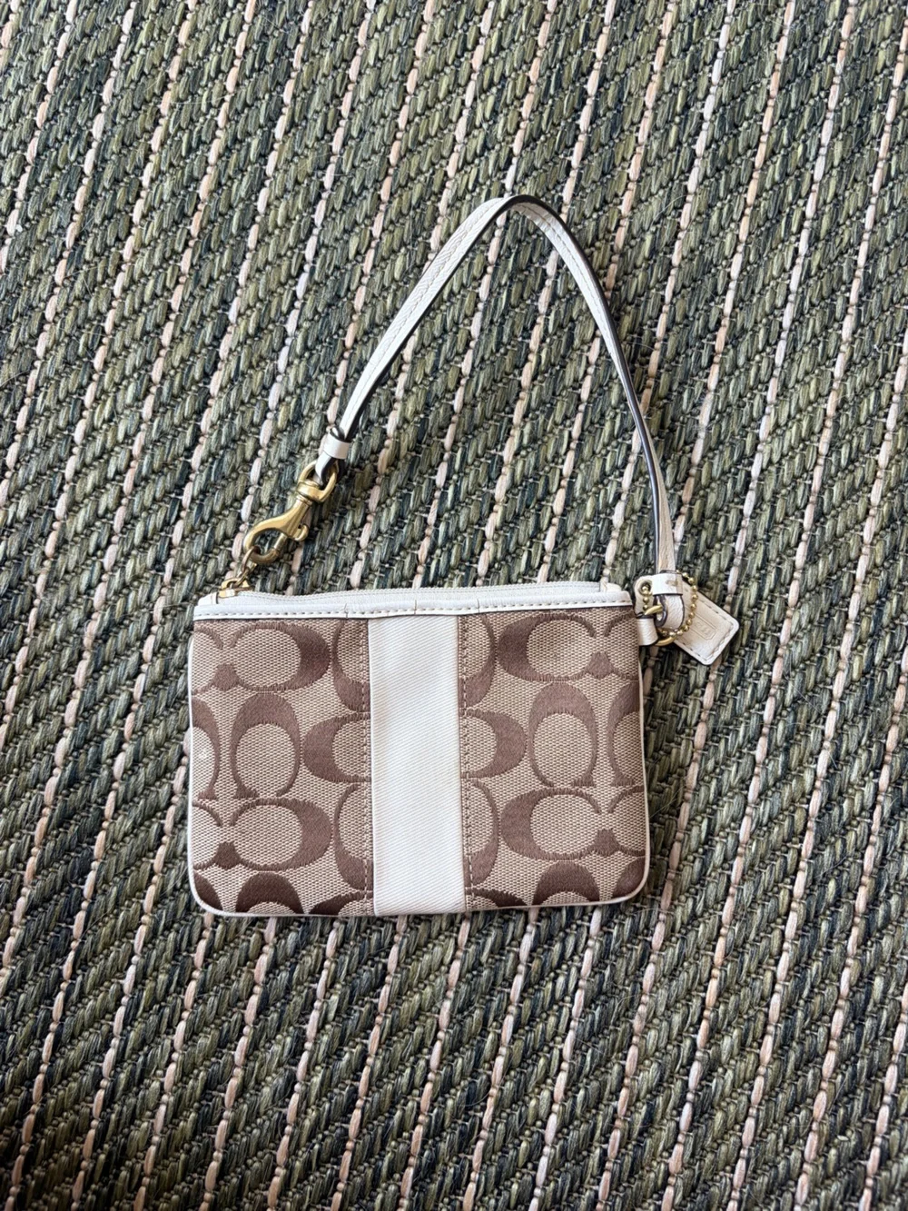 Coach wristlet signature