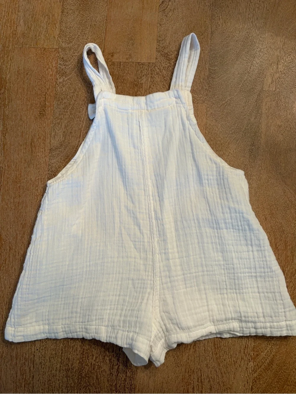 GAP lightweight white