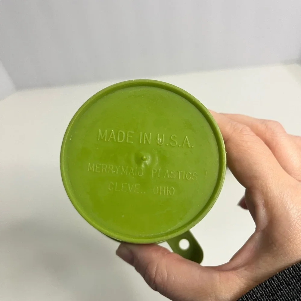 Vintage Merrymaid Plastics Measuring Cups Avocado Green‎ Set of 4 Made in USA