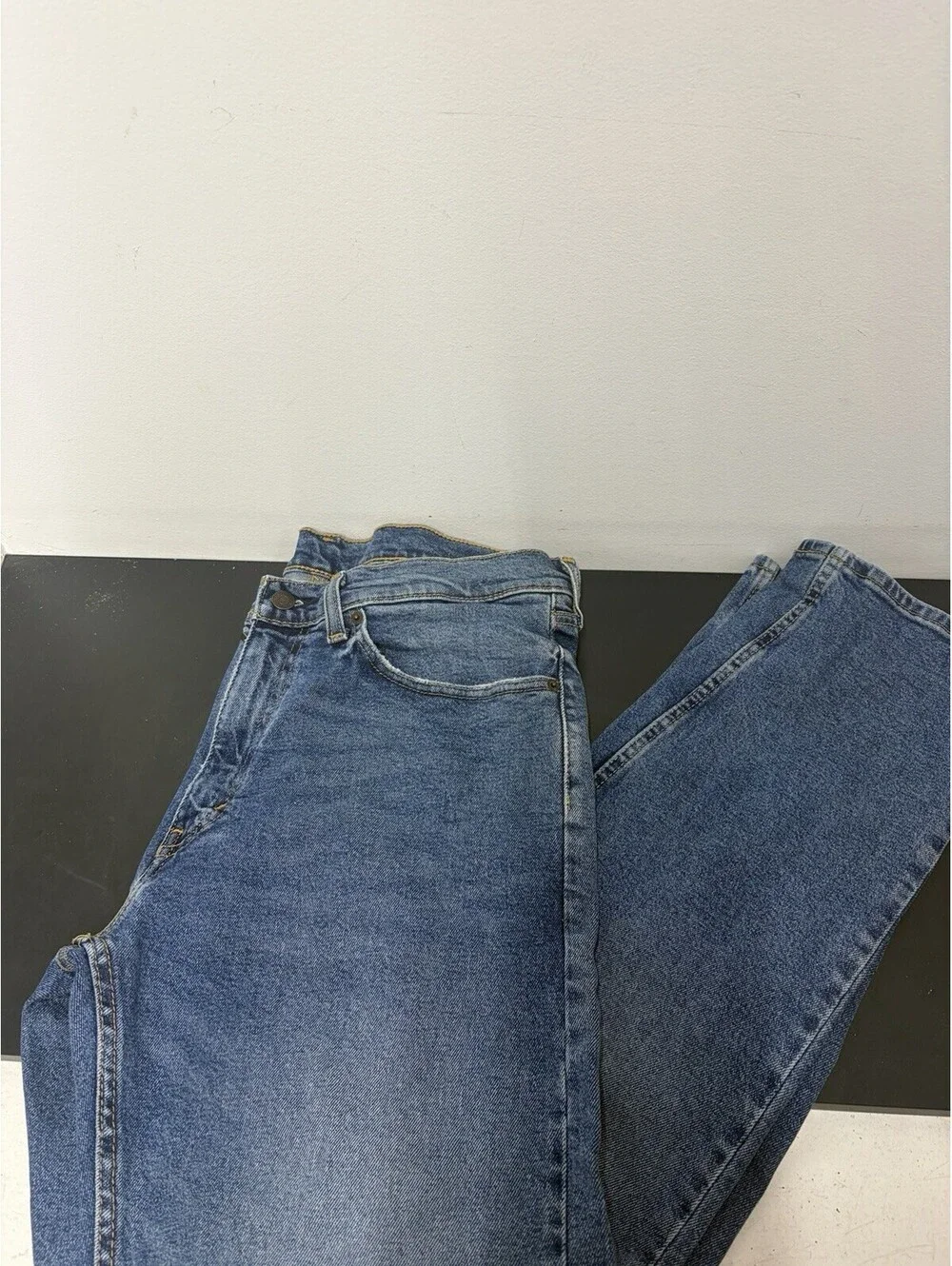 Levis *pocket edges