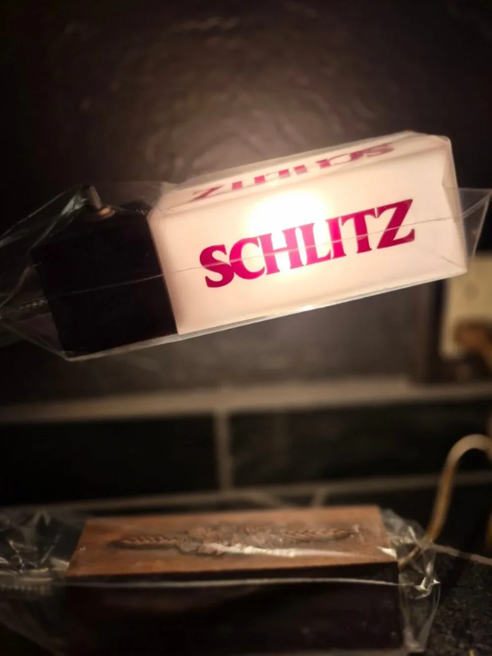 Vintage Schlitz Beer Light sit double