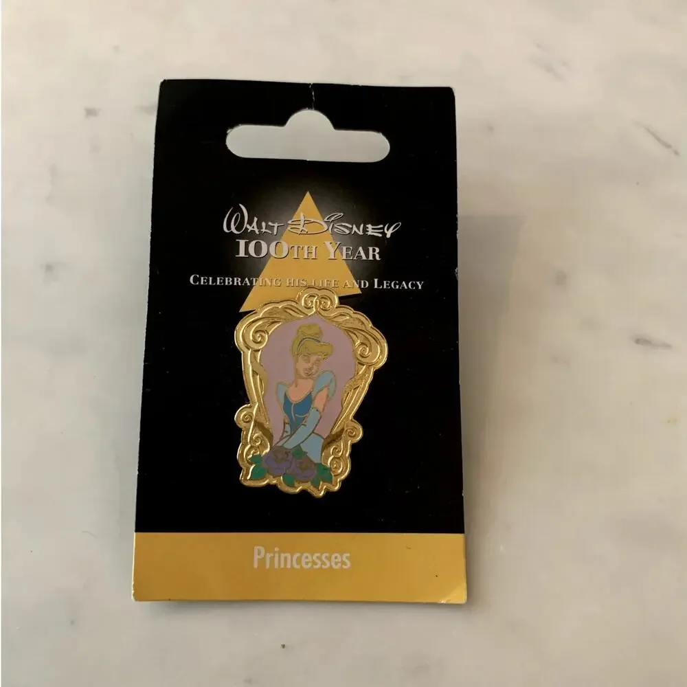 The Disney Store Cinderella Disney Princess Trading Pin 100th Year