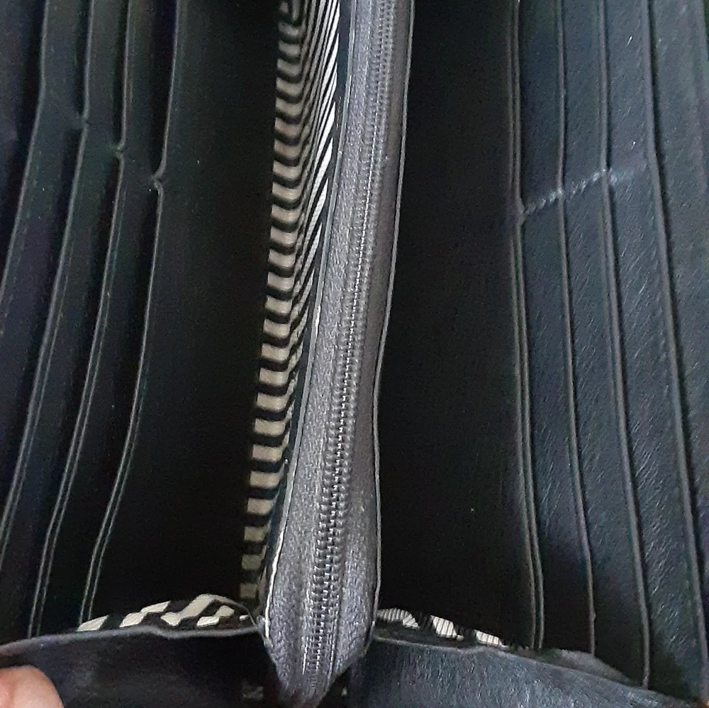 kate spade chic black