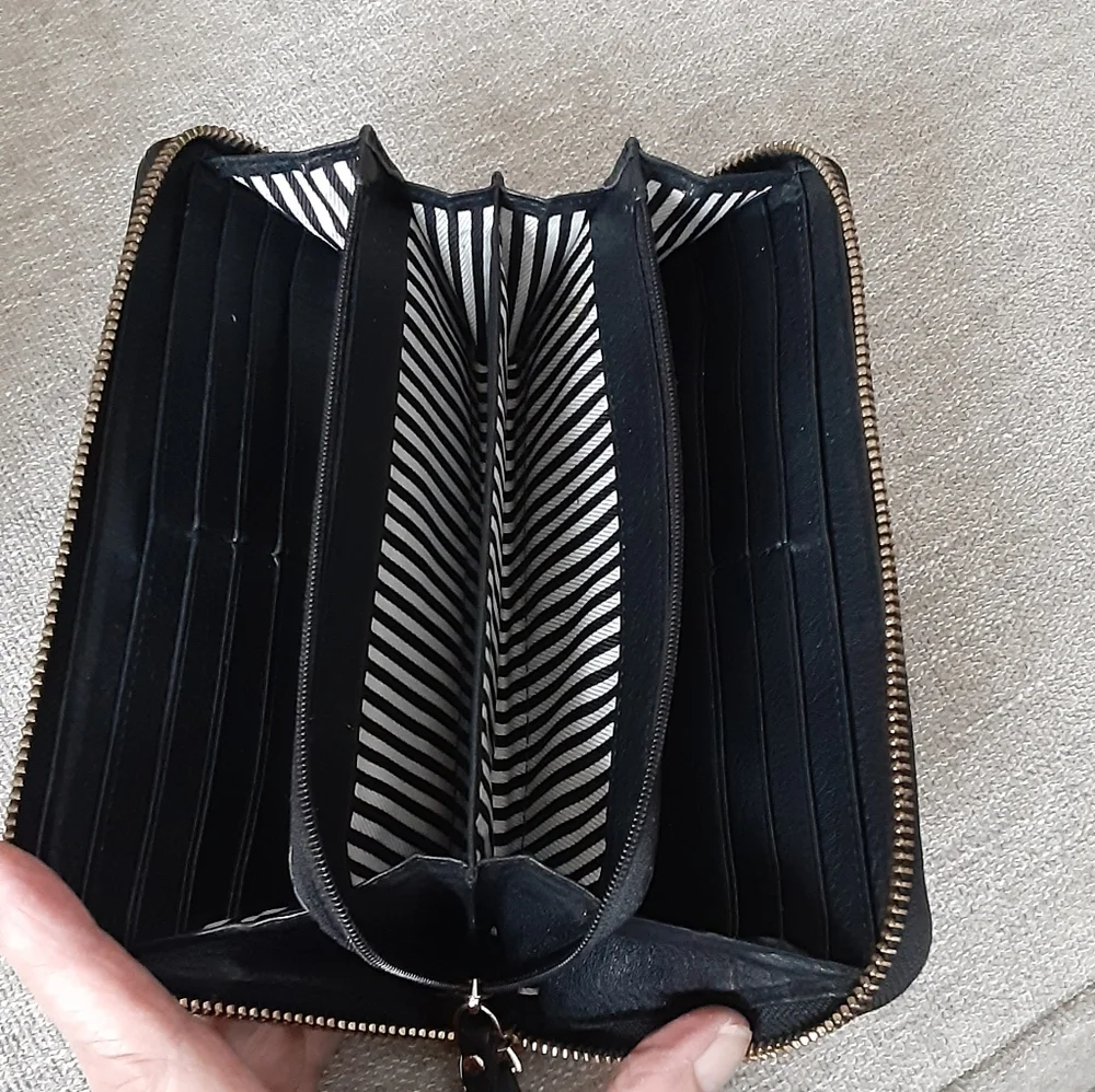 kate spade chic black