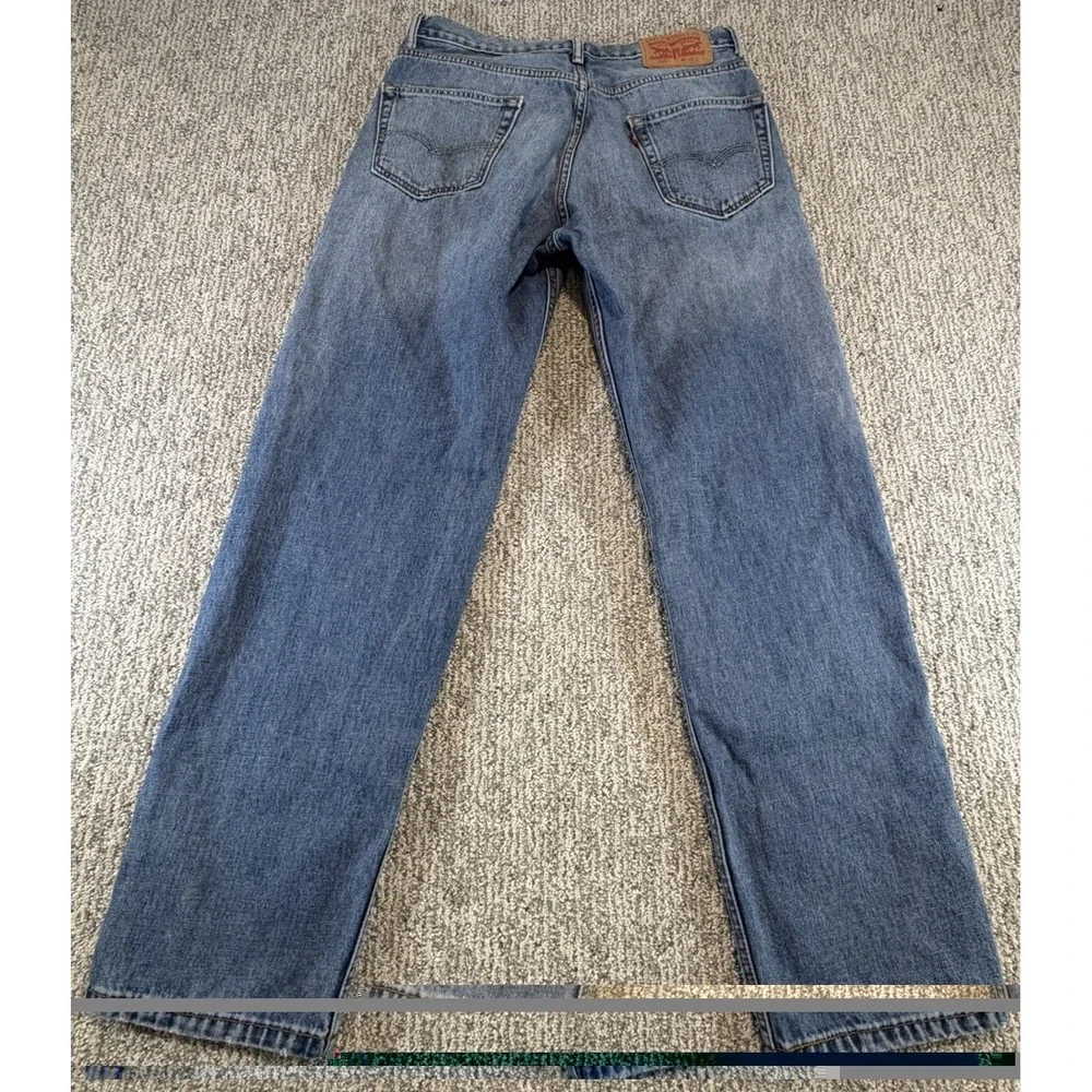 Levis measures 30x30**