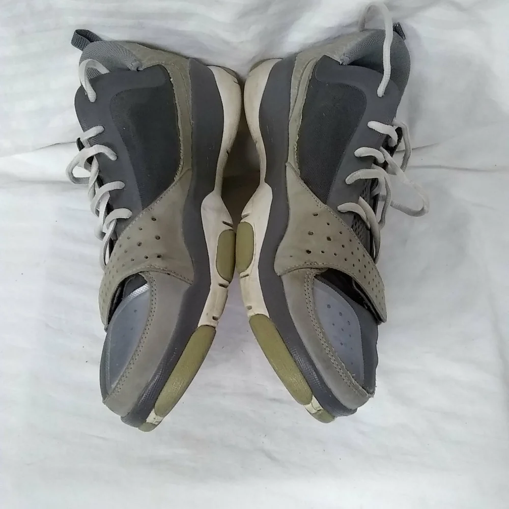 Nike Men's Sneakers Suede Leather  Gray Sz 11.5